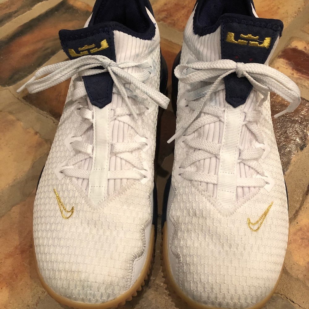 Nike Lebron James Nike Air Men’s Shoes